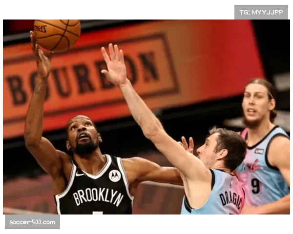 雷恩前锋莱波尔7球入账，射手榜第三成球队进攻支柱